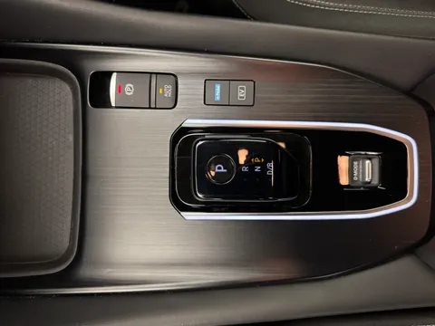 DS72WFM Nissan Qashqai 1.5 E-Power N-Connecta 5dr Auto Thumbnail #20