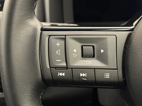 DS72WFM Nissan Qashqai 1.5 E-Power N-Connecta 5dr Auto Thumbnail #24