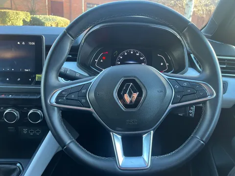 BT71GWD Renault Clio 1.0 TCe 90 S Edition 5dr Thumbnail #17