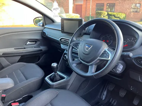 BL22OJE Dacia Jogger 1.0 TCe Extreme SE 5dr Thumbnail #24