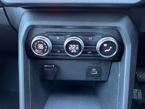 BL22OJE Dacia Jogger 1.0 TCe Extreme SE 5dr Thumbnail #29