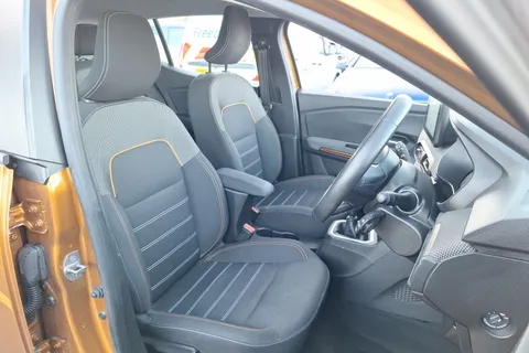 BD22WDT Dacia Sandero Stepway 1.0 TCe Prestige 5dr Thumbnail #30