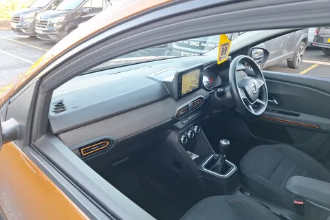 BD22WDT Dacia Sandero Stepway 1.0 TCe Prestige 5dr Thumbnail #25