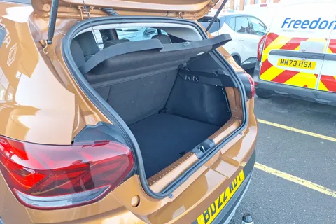 BD22WDT Dacia Sandero Stepway 1.0 TCe Prestige 5dr Thumbnail #17