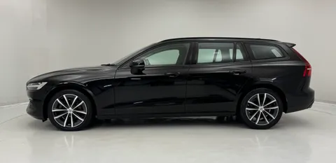 DX22LSZ Volvo V60 2.0 B4P Momentum 5dr Auto [7 speed] Thumbnail #4