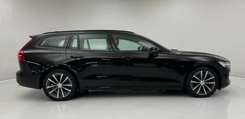 DX22LSZ Volvo V60 2.0 B4P Momentum 5dr Auto [7 speed] Thumbnail #6