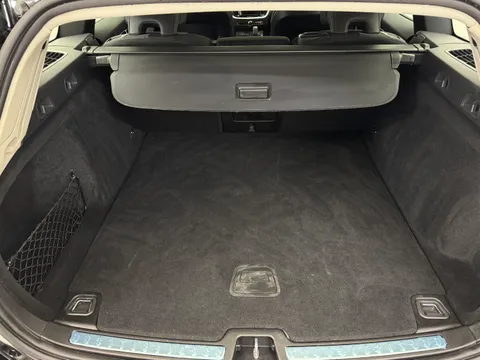 DX22LSZ Volvo V60 2.0 B4P Momentum 5dr Auto [7 speed] Thumbnail #10