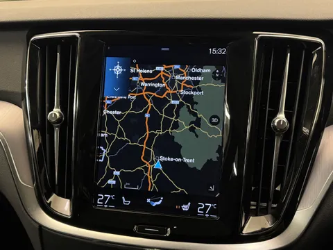 DX22LSZ Volvo V60 2.0 B4P Momentum 5dr Auto [7 speed] Thumbnail #33