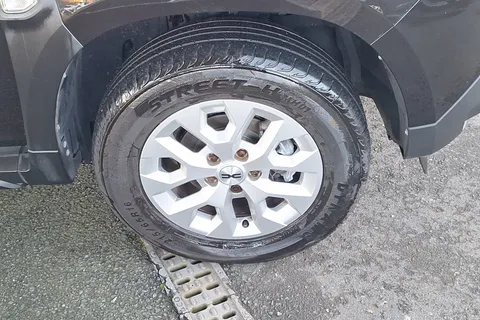 DL23PZG Dacia Duster 1.0 TCe 90 Expression 5dr Thumbnail #5