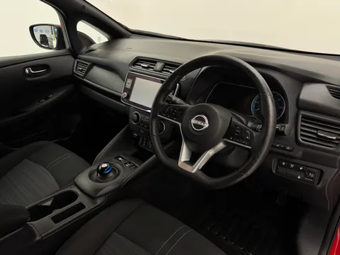 YH72POF Nissan LEAF 110kW Acenta 39kWh 5dr Auto Thumbnail #20