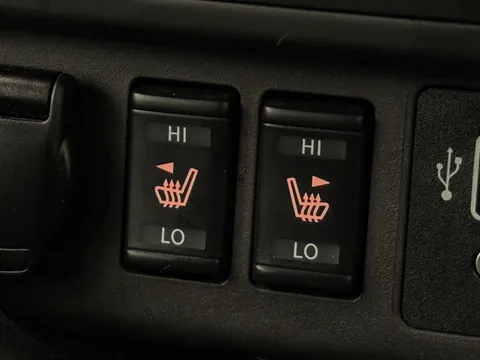 YH72POF Nissan LEAF 110kW Acenta 39kWh 5dr Auto Thumbnail #25