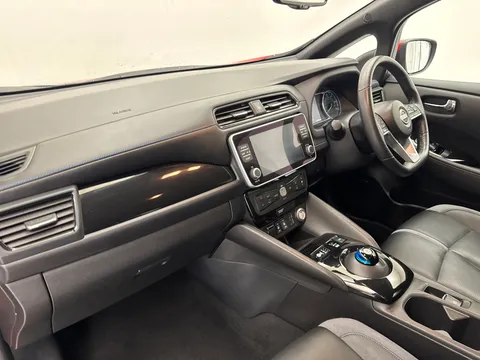 WR72KHU Nissan LEAF 110kW Tekna 39kWh 5dr Auto Thumbnail #14