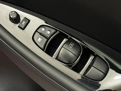 WR72KHU Nissan LEAF 110kW Tekna 39kWh 5dr Auto Thumbnail #20