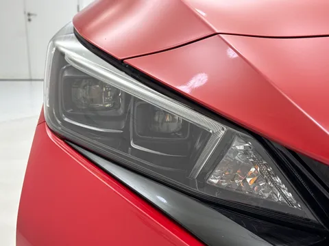 WR72KHU Nissan LEAF 110kW Tekna 39kWh 5dr Auto Thumbnail #32