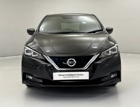 DN71XYS Nissan LEAF 110kW Tekna 40kWh 5dr Auto Thumbnail #4