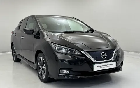 DN71XYS Nissan LEAF 110kW Tekna 40kWh 5dr Auto Thumbnail #2