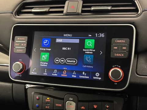 DN71XYS Nissan LEAF 110kW Tekna 40kWh 5dr Auto Thumbnail #24