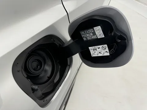 VK22AUP Nissan Qashqai 1.3 DiG-T MH N-Connecta 5dr Thumbnail #30