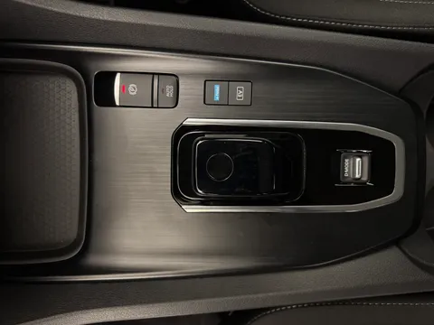 YL73CDE Nissan Qashqai 1.5 E-Power Acenta Premium 5dr Auto Thumbnail #16