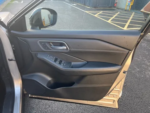 OW24KLZ Nissan X-Trail 1.5 E-Power E-4orce 213 Tekna+ 5dr [7 Seat] Auto Thumbnail #18