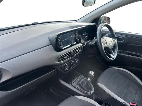 MK22KWP Hyundai i10 1.0 MPi SE Connect 5dr Thumbnail #4