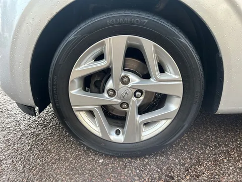 MK22KWP Hyundai i10 1.0 MPi SE Connect 5dr Thumbnail #5