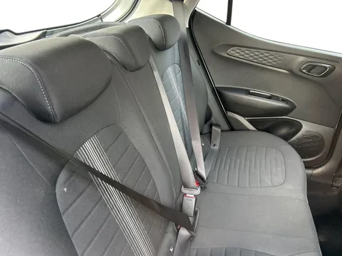 MK22KWP Hyundai i10 1.0 MPi SE Connect 5dr Thumbnail #10