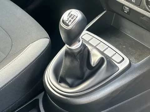 MK22KWP Hyundai i10 1.0 MPi SE Connect 5dr Thumbnail #13