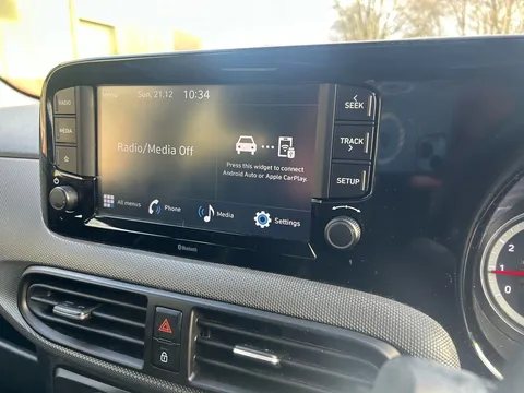 MK22KWP Hyundai i10 1.0 MPi SE Connect 5dr Thumbnail #18