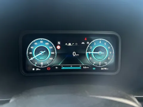 WV71MWL Hyundai Kona 1.0 TGDi 48V MHEV Premium 5dr Thumbnail #12