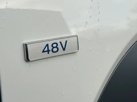 WV71MWL Hyundai Kona 1.0 TGDi 48V MHEV Premium 5dr Thumbnail #14