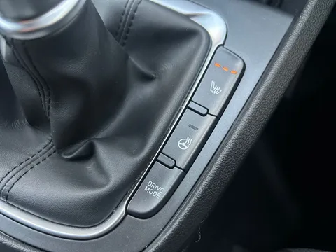 WV71MWL Hyundai Kona 1.0 TGDi 48V MHEV Premium 5dr Thumbnail #23