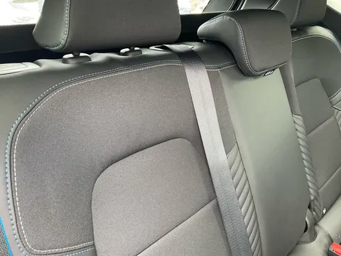 BD74FHP Renault Captur 1.6 E-Tech Full Hybrid 145 Esprit Alpine 5dr Auto Thumbnail #14