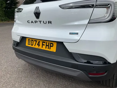 BD74FHP Renault Captur 1.6 E-Tech Full Hybrid 145 Esprit Alpine 5dr Auto Thumbnail #29