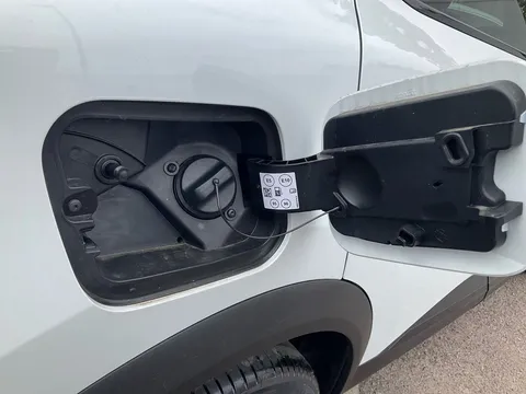 BD74FHP Renault Captur 1.6 E-Tech Full Hybrid 145 Esprit Alpine 5dr Auto Thumbnail #28