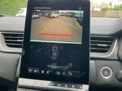 BD74FHP Renault Captur 1.6 E-Tech Full Hybrid 145 Esprit Alpine 5dr Auto Thumbnail #5