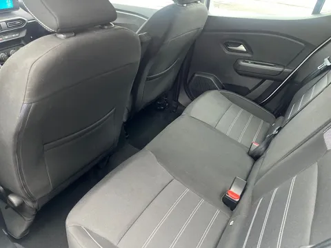 BL22LVC Dacia Sandero 1.0 TCe Comfort 5dr Thumbnail #13
