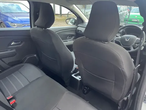 BL22LVC Dacia Sandero 1.0 TCe Comfort 5dr Thumbnail #18