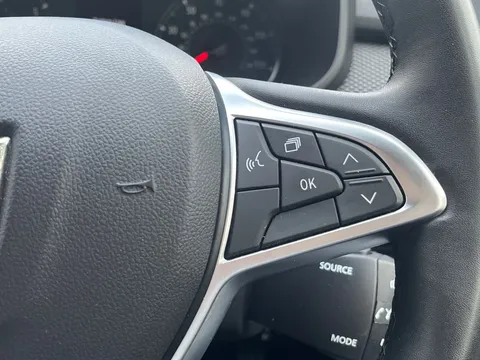 BL22LVC Dacia Sandero 1.0 TCe Comfort 5dr Thumbnail #25