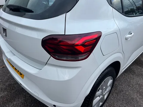 BL22LVC Dacia Sandero 1.0 TCe Comfort 5dr Thumbnail #26