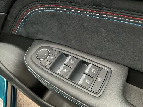 DU74WZO Renault ARKANA 1.6 E-Tech FHEV 145 Esprit Alpine 5dr Auto Thumbnail #19