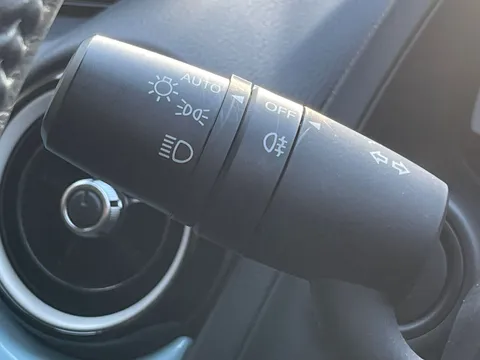 DX73GWF Mazda Mazda2 1.5 Skyactiv G Exclusive-Line 5dr Auto Thumbnail #21