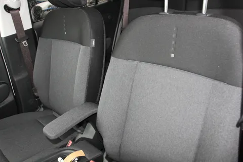 DC25OUW Hyundai Inster 85kW 02 49kWh 5dr Auto Thumbnail #7