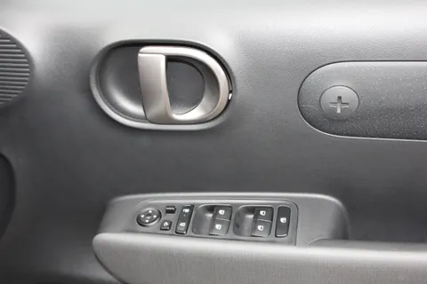 DC25OUW Hyundai Inster 85kW 02 49kWh 5dr Auto Thumbnail #12