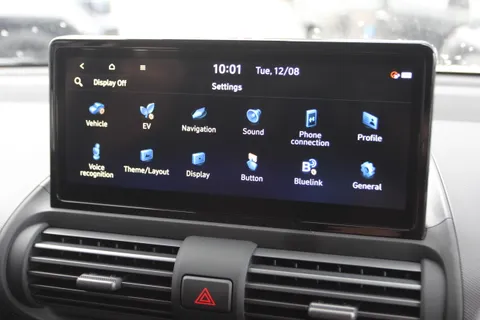 DC25OUW Hyundai Inster 85kW 02 49kWh 5dr Auto Thumbnail #24