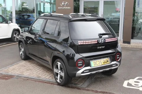 DC25OUW Hyundai Inster 85kW 02 49kWh 5dr Auto Thumbnail #3