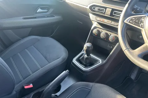 BK73NJO Dacia Sandero 1.0 Tce Expression 5dr Thumbnail #12