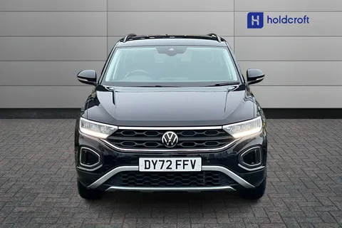DY72FFV Volkswagen T-Roc 1.0 TSI Life 5dr Thumbnail #8