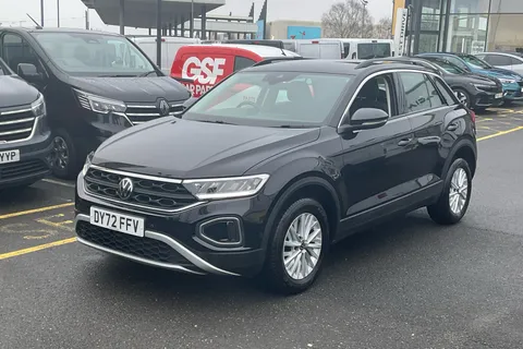 DY72FFV Volkswagen T-Roc 1.0 TSI Life 5dr Thumbnail #27