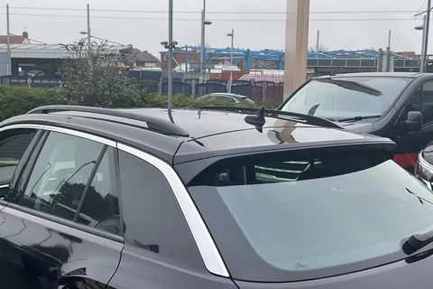 DY72FFV Volkswagen T-Roc 1.0 TSI Life 5dr Thumbnail #40